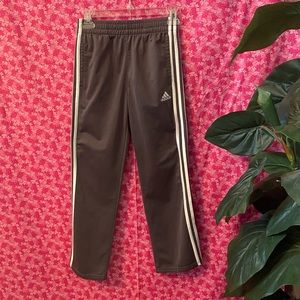 💙Adidas Boys Gray Jogging Pants Size Medium